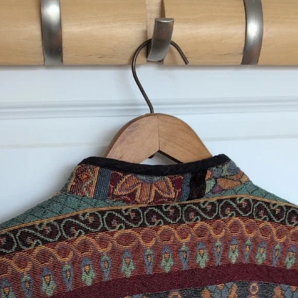 Women's Multicolor Patterned Jacket - Picture 7 of 7